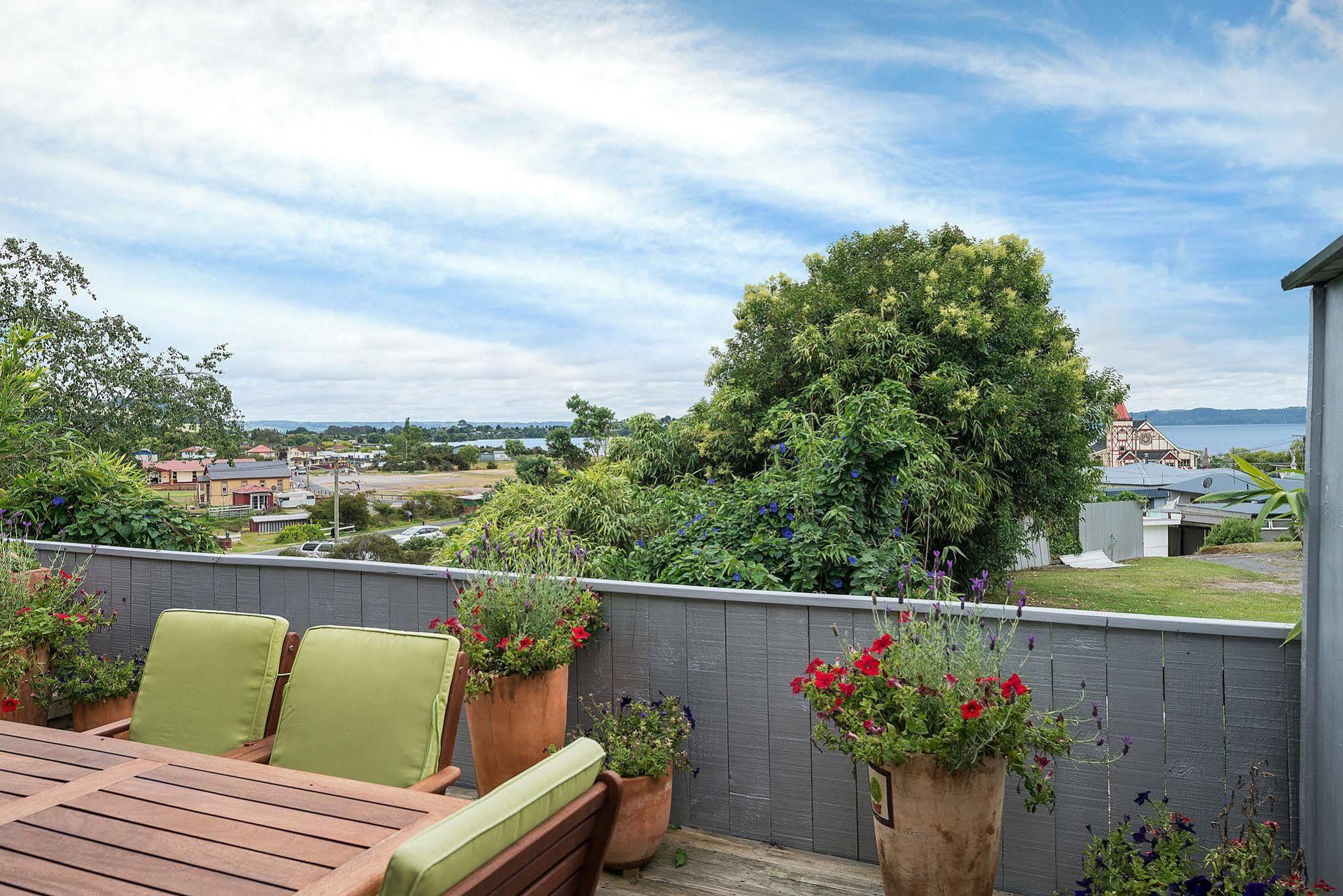 Lakeside City Apartments - Penthouse And Studio Rotorua Dış mekan fotoğraf